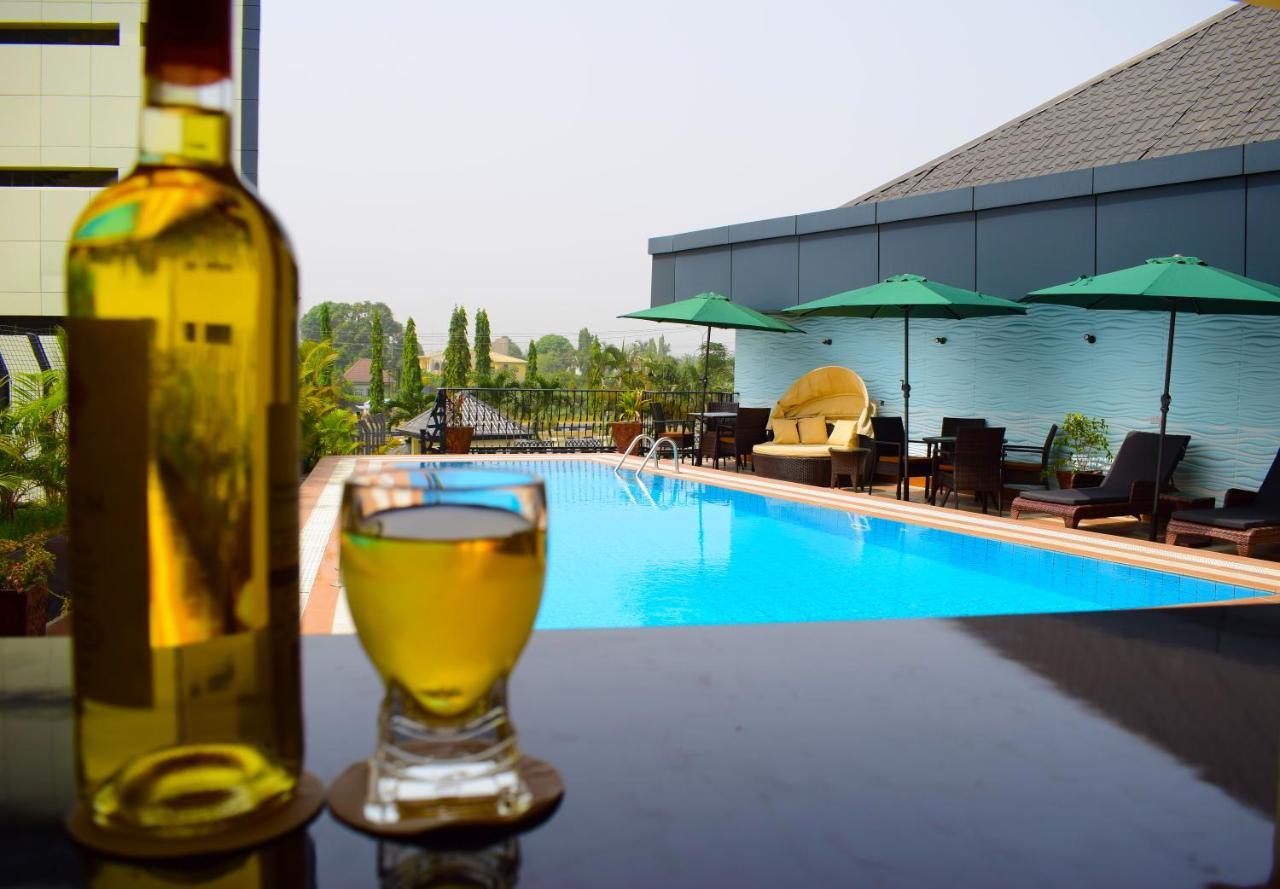 Monty Suites & Golf Uyo Exterior foto